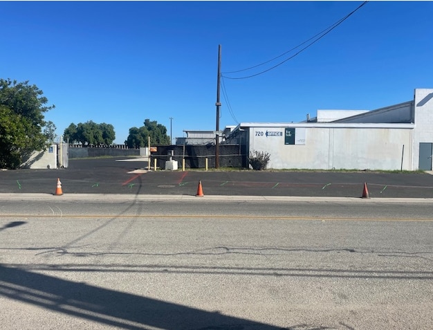 720 Pacific Ave, Oxnard, CA for sale - Building Photo - Image 3 of 18