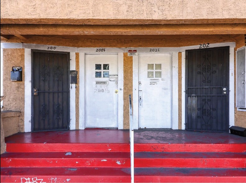 200 W Slauson Ave, Los Angeles, CA for sale - Building Photo - Image 3 of 7