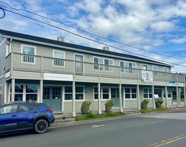 799 Main St, Half Moon Bay, CA à louer - Photo du bâtiment - Image 3 de 10