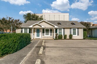 725 W Purnell Rd, Lewisville, TX à louer Photo du bâtiment- Image 2 de 21