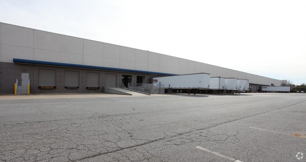 1300 Northbrook Pky, Suwanee, GA à louer - Photo du bâtiment - Image 2 de 14