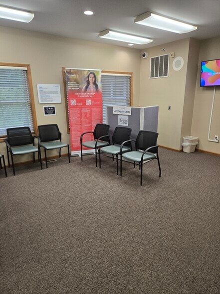 690 S Trumbull St, Bay City, MI for sale - Building Photo - Image 3 of 28