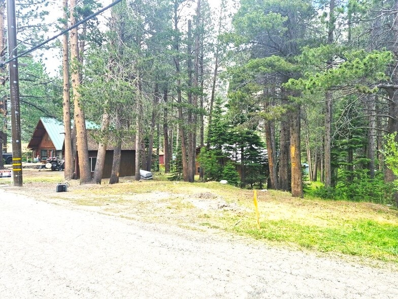 799 Minaret Rd, June Lake, CA for sale - Building Photo - Image 2 of 4