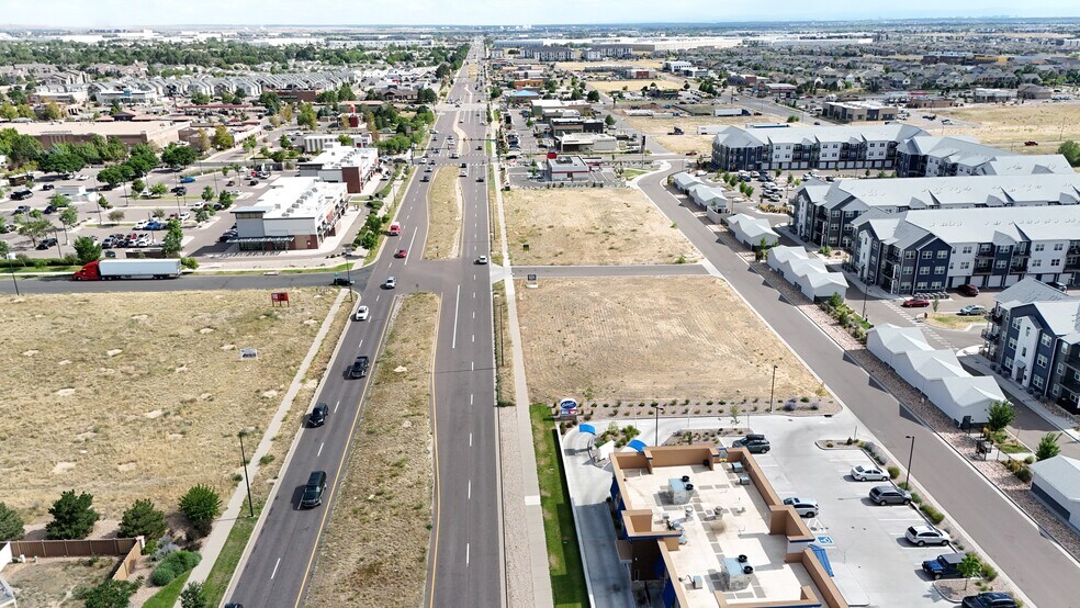 5035 Tower Rd, Denver, CO for lease - Building Photo - Image 3 of 9