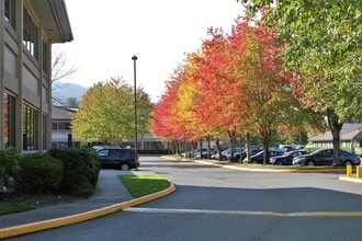 22525 SE 64th Pl, Issaquah, WA for lease Building Photo- Image 2 of 3