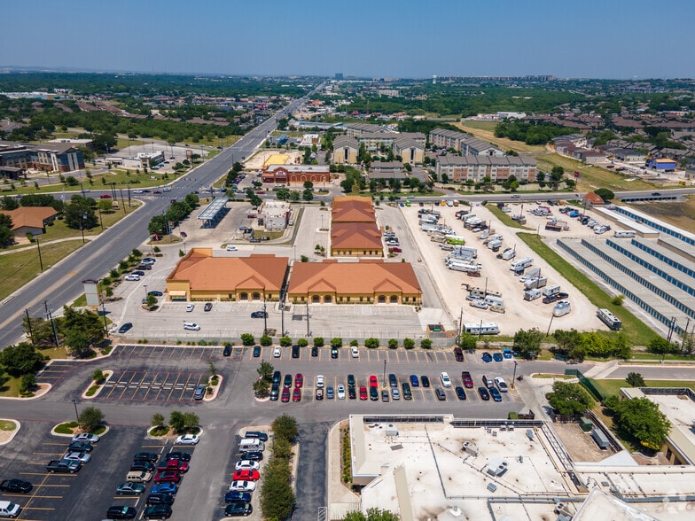 8554 Huebner Rd, San Antonio, TX à vendre - Aérien - Image 3 de 3