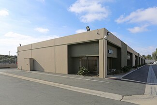 Plus de détails pour 11661 Martens River Cir, Fountain Valley, CA - Local d'activités à louer