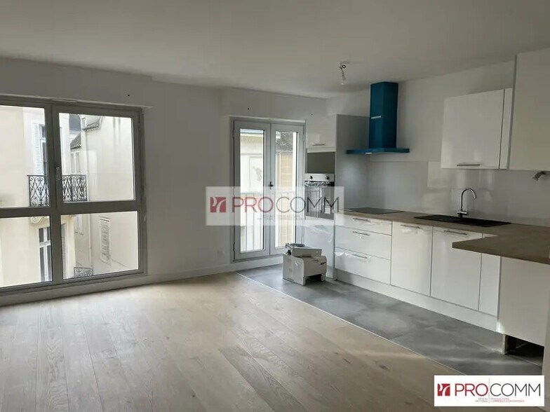 Bureau dans Chartres à louer - Photo intérieure - Image 2 de 6