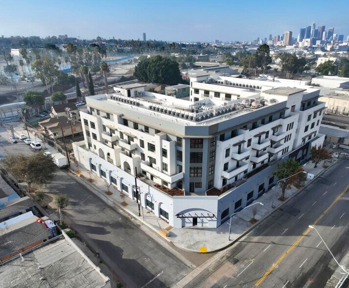 1829 N Hancock St, Los Angeles, CA à louer - Photo du bâtiment - Image 2 de 4