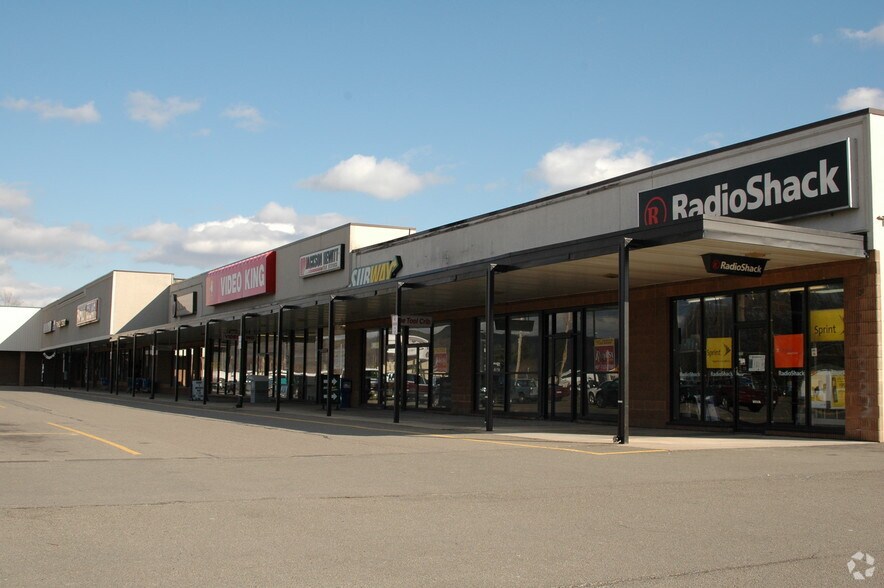 1600 Cedar St, Elmira, NY à louer - Photo du bâtiment - Image 3 de 12
