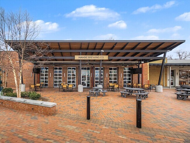 More details for 39 West St, Pittsboro, NC - Retail for Lease