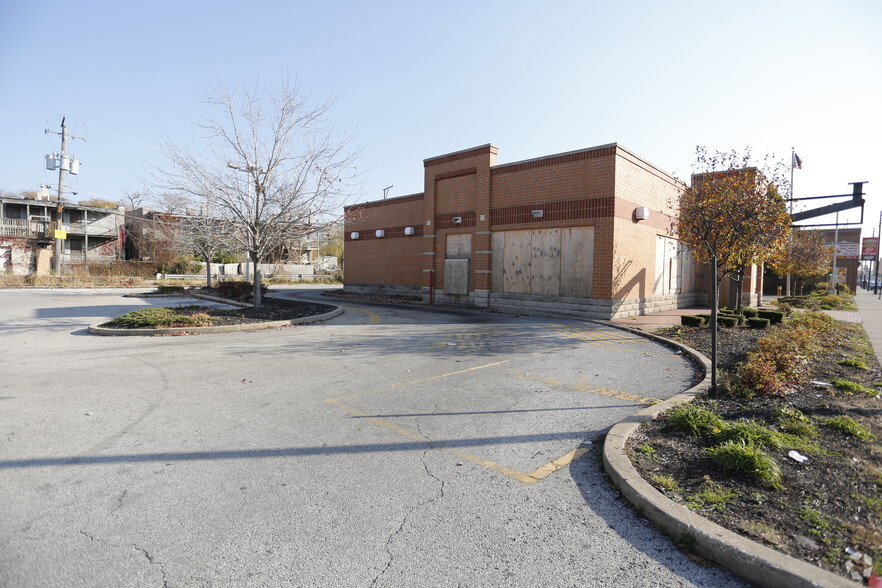 6355 S King Dr, Chicago, IL for sale - Building Photo - Image 2 of 5