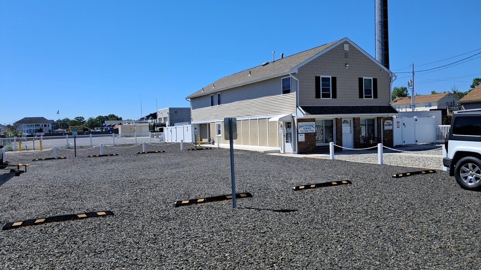 3103 Veeder Ave, Toms River, NJ for sale - Building Photo - Image 3 of 32