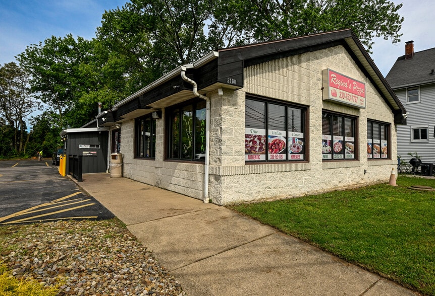 2160 East Ave, Akron, OH for sale - Building Photo - Image 2 of 24