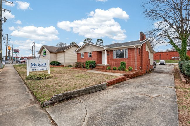 205 Statesville Blvd, Salisbury, NC for lease Primary Photo- Image 1 of 10