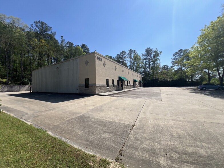 524 Mineral Ter, Birmingham, AL à louer - Photo du bâtiment - Image 2 de 16