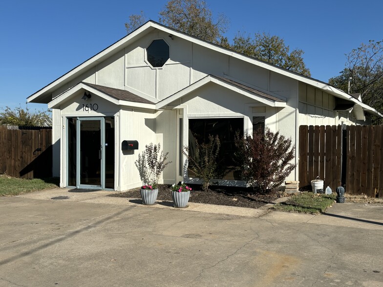 1610 J Ave, Plano, TX for lease - Building Photo - Image 1 of 8