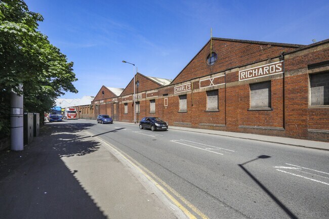 Plus de détails pour Heath Rd, Wednesbury - Industriel à louer