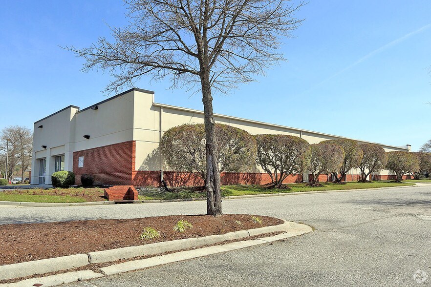 5601-5627 W High St, Portsmouth, VA à louer - Photo du bâtiment - Image 2 de 5