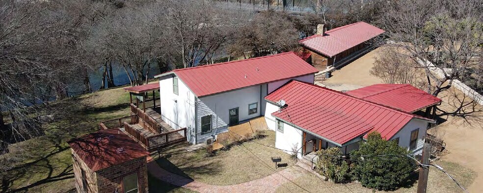 McKenna Ave & Oasis St, New Braunfels, TX à louer - Photo du bâtiment - Image 2 de 11
