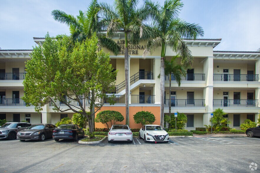 2475 Mercer Ave, West Palm Beach, FL à louer - Photo du bâtiment - Image 3 de 5