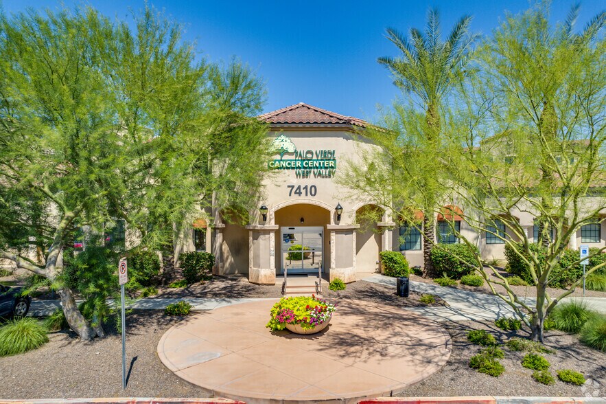 7410 N Zanjero Blvd, Glendale, AZ à louer - Photo du bâtiment - Image 3 de 7