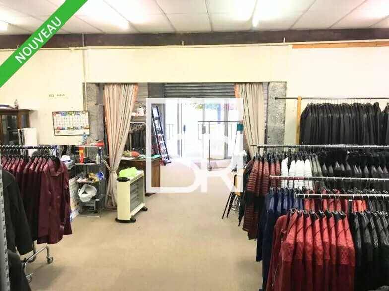 Commerce de détail dans Clermont-Ferrand à louer - Photo du bâtiment - Image 2 de 10