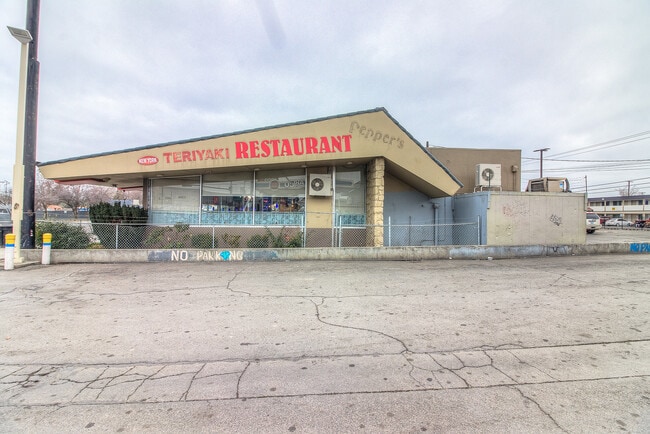 More details for 822 N 1st St, Yakima, WA - Retail for Sale