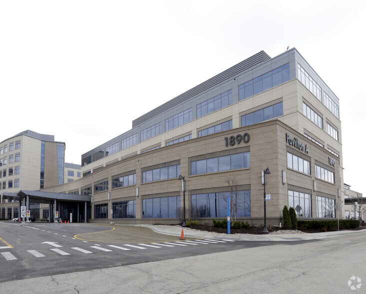 1890 Silver Cross Blvd, New Lenox, IL for lease - Primary Photo - Image 1 of 14
