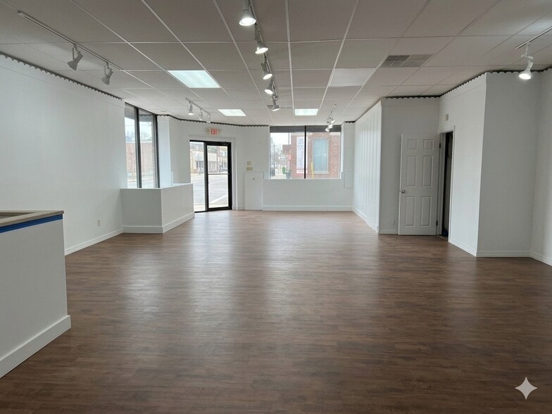 500-502 Broad Ave, Ridgefield, NJ for lease - Building Photo - Image 3 of 8