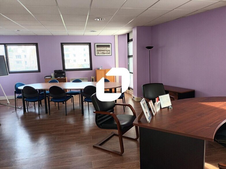 Office in Marcq-en-Baroeul for sale - Interior Photo - Image 3 of 9