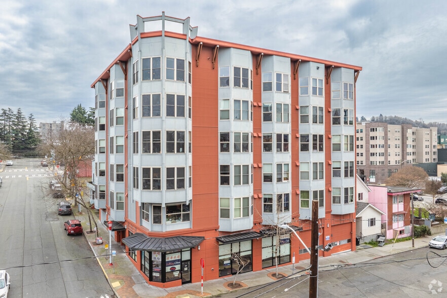 705 S Weller St, Seattle, WA for sale - Primary Photo - Image 2 of 9