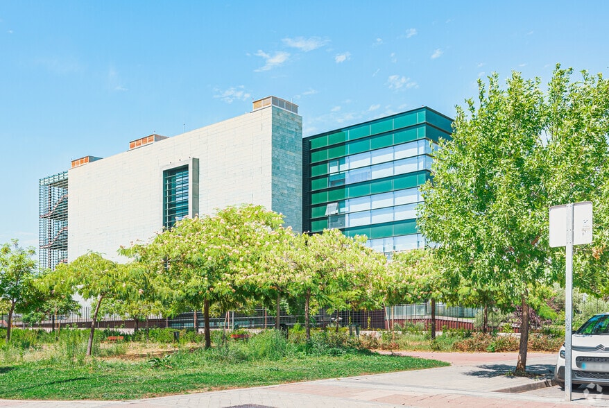 Calle de Alcañiz, 23, Madrid, Madrid à louer - Photo du bâtiment - Image 3 de 3