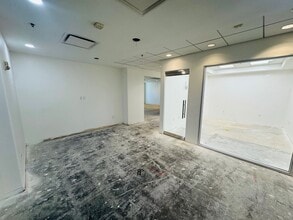 74199 El Paseo Dr, Palm Desert, CA à louer Photo intérieure- Image 2 de 7