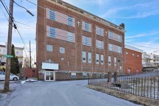 Plus de détails pour 301 Heffner St, Minersville, PA - Spécialité à vendre