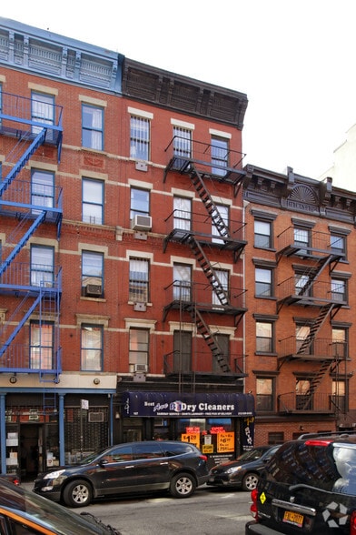 167 Avenue B, New York, NY for lease - Building Photo - Image 2 of 2