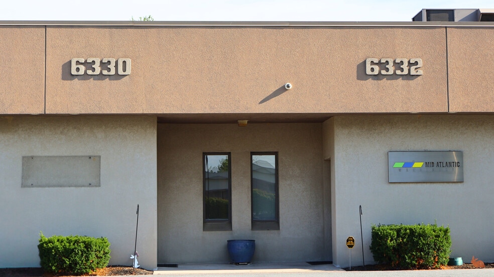 6330-6332 Flank Dr, Harrisburg, PA for sale - Building Photo - Image 2 of 26