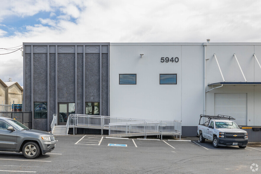 5940-5990 1st Ave S, Seattle, WA for lease - Building Photo - Image 2 of 6