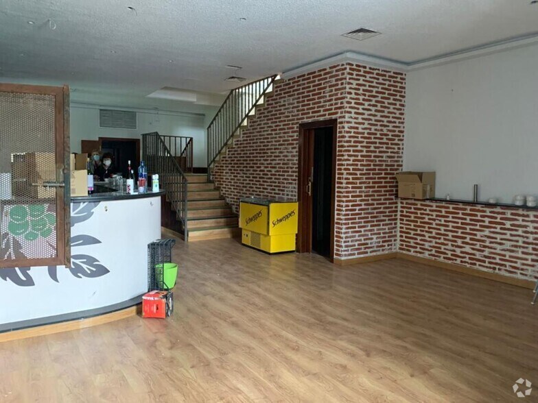 Commerce de détail dans San Lorenzo de El Escorial, Madrid à vendre - Photo du bâtiment - Image 3 de 19