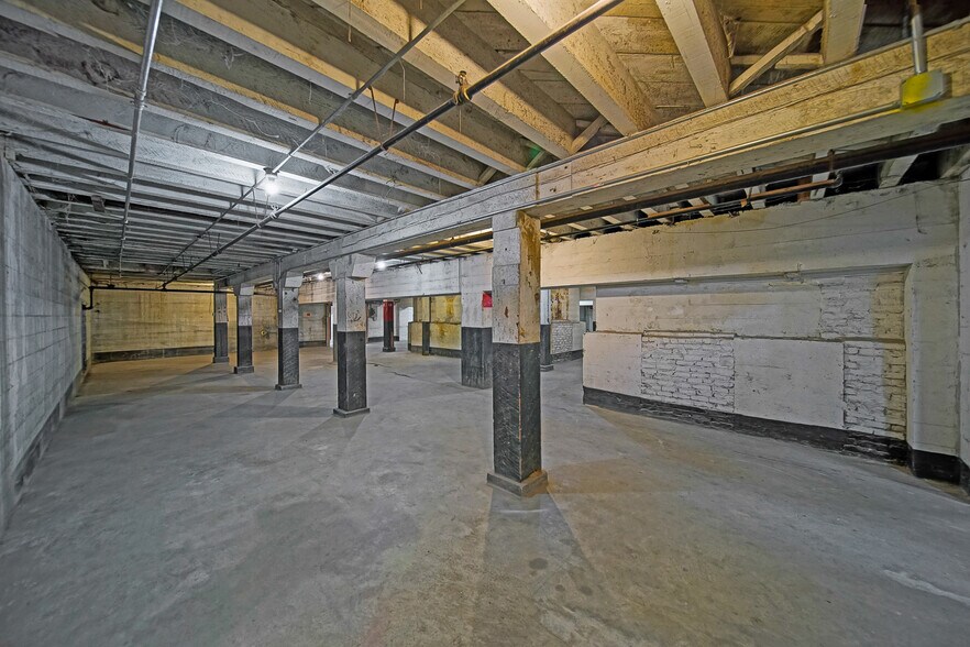 6220 S Tacoma Way, Tacoma, WA à louer - Photo intérieure - Image 1 de 4