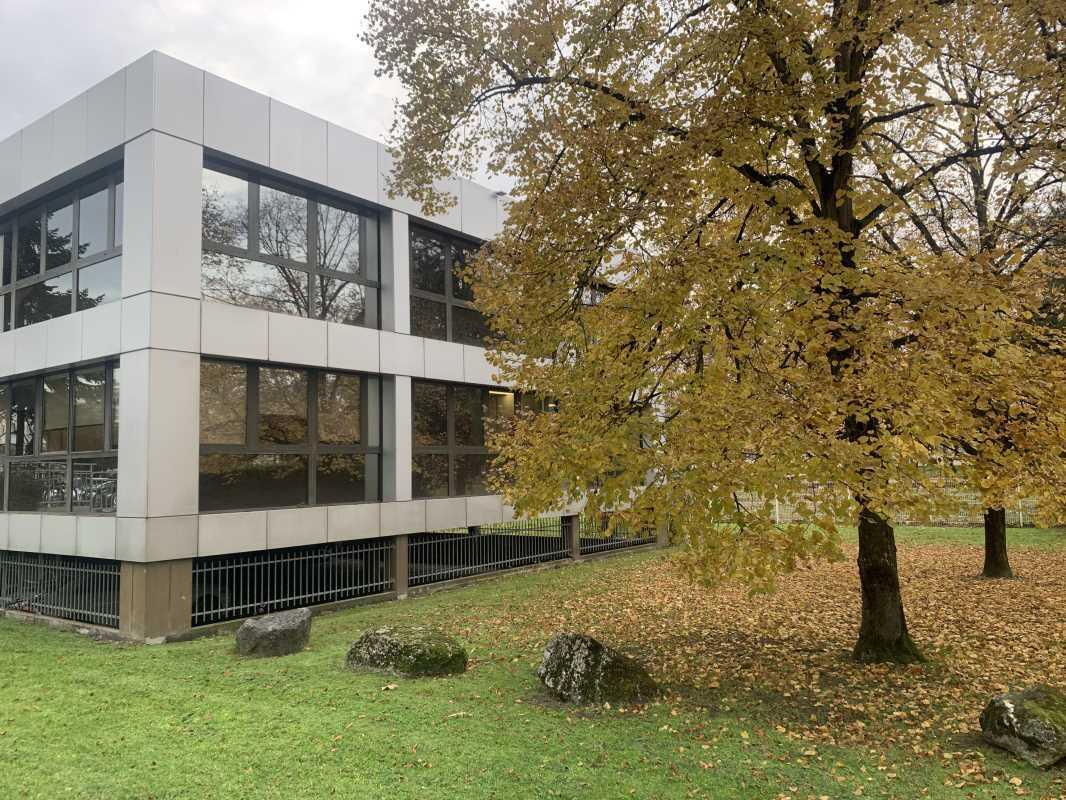 Office in Bordeaux for lease Building Photo- Image 1 of 7