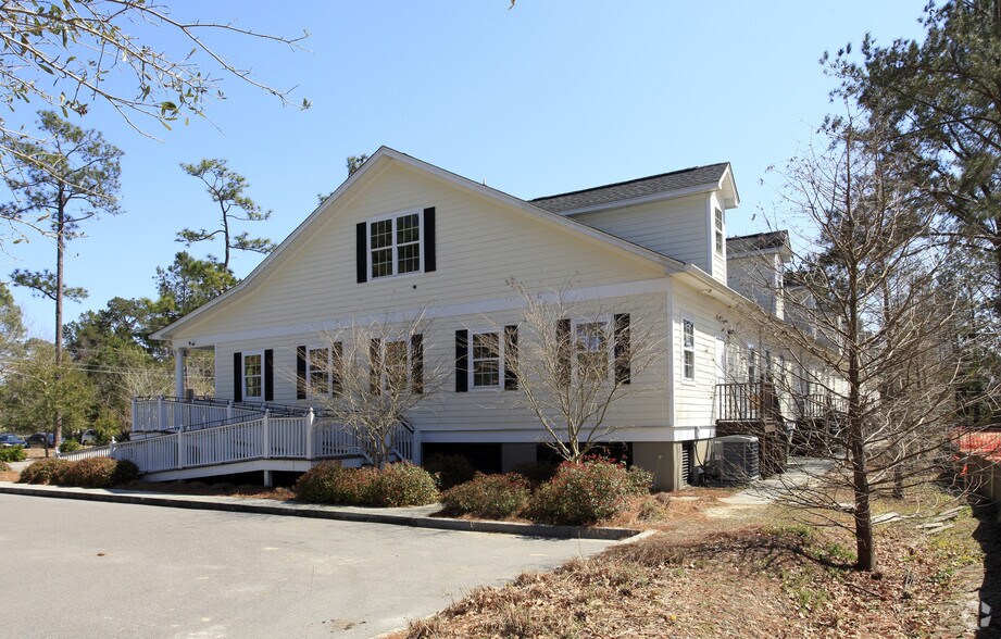 102 W 8th North St, Summerville, SC à louer - Photo du bâtiment - Image 3 de 3