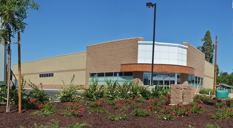 1710 California St, Escalon, CA à louer - Photo du bâtiment - Image 2 de 5