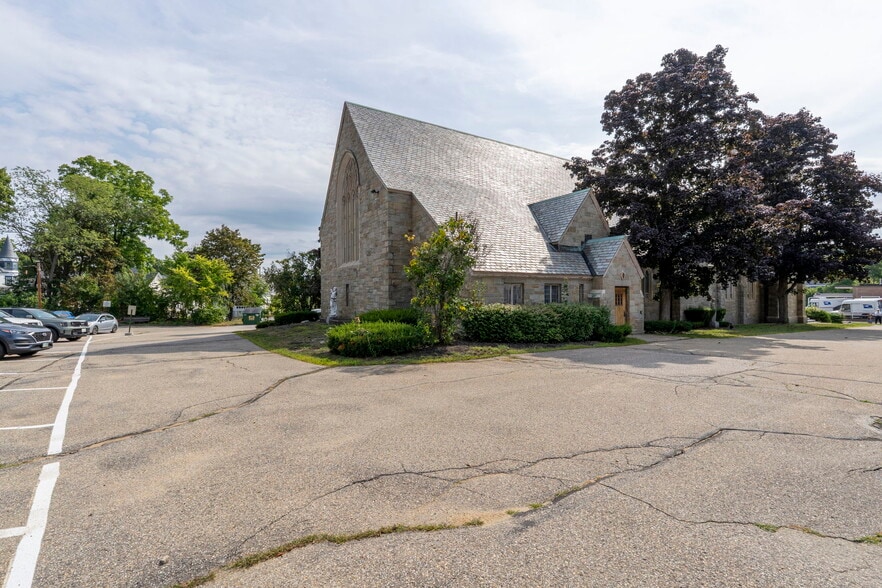 40 Church st, Laconia, NH for sale - Building Photo - Image 2 of 7