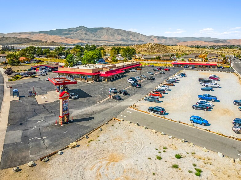 9345 Lemmon Dr, Reno, NV à louer - Photo du bâtiment - Image 2 de 43