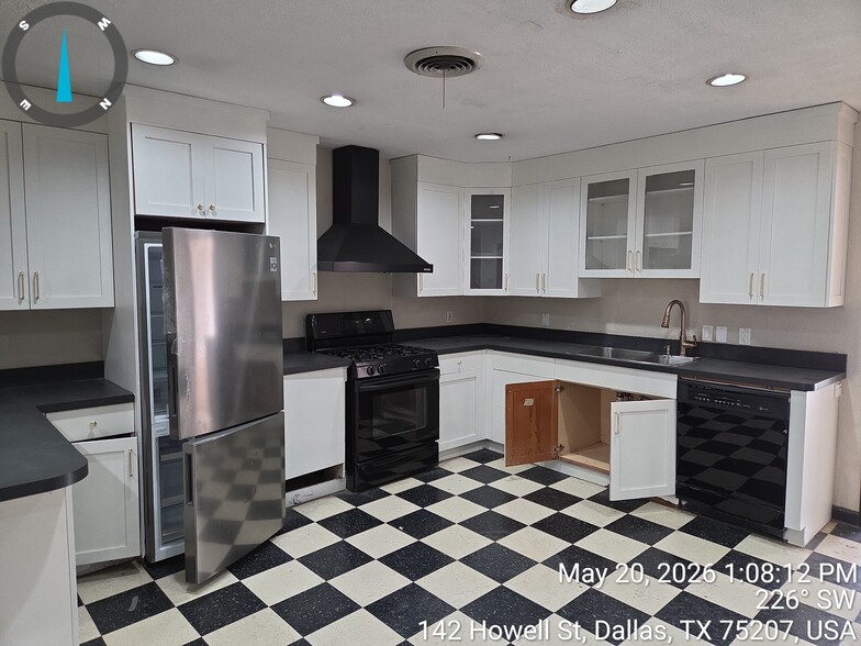 150 Howell St, Dallas, TX à louer - Photo du bâtiment - Image 3 de 11