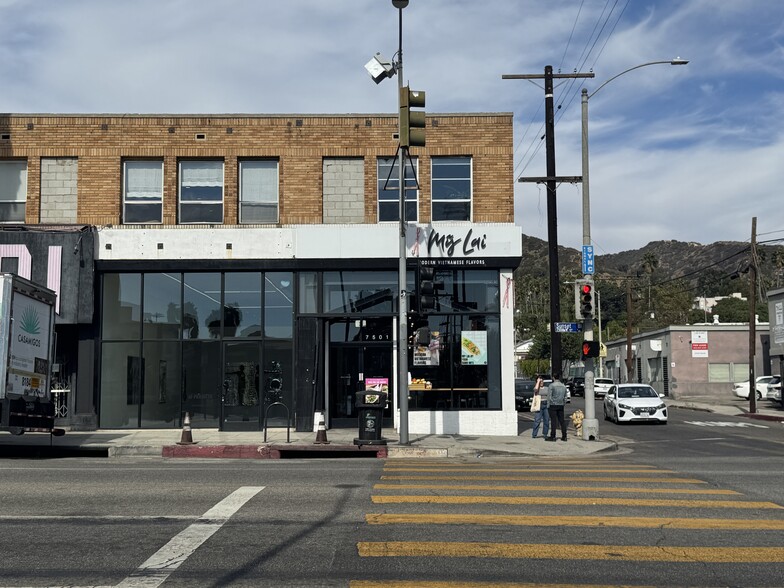 7501-7505 W Sunset Blvd, Los Angeles, CA for lease - Building Photo - Image 3 of 27