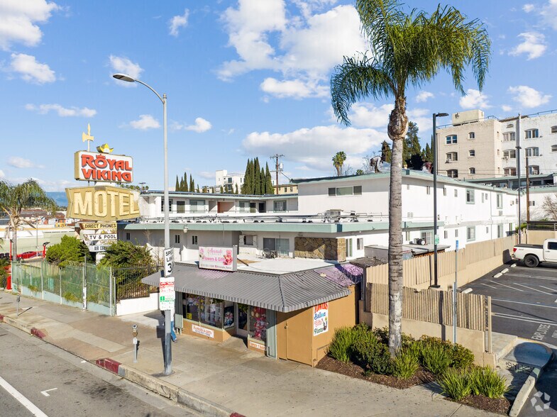 2025 W 3rd St, Los Angeles, CA à louer - Photo du bâtiment - Image 3 de 58