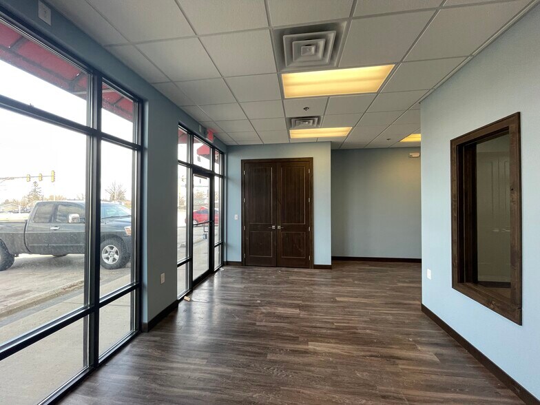 1315 Haines Ave, Rapid City, SD à louer - Photo intérieure - Image 2 de 10