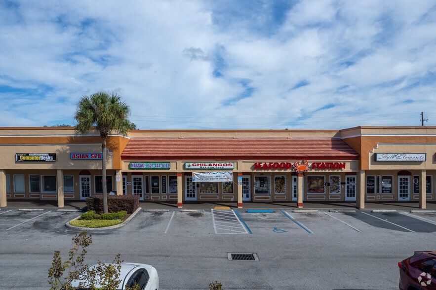 116-180 W State Road 434, Winter Springs, FL à louer - Photo du bâtiment - Image 3 de 15